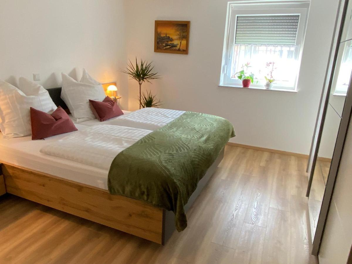 Ferienwohnung Mit Salzachblick Laufen Exterior foto